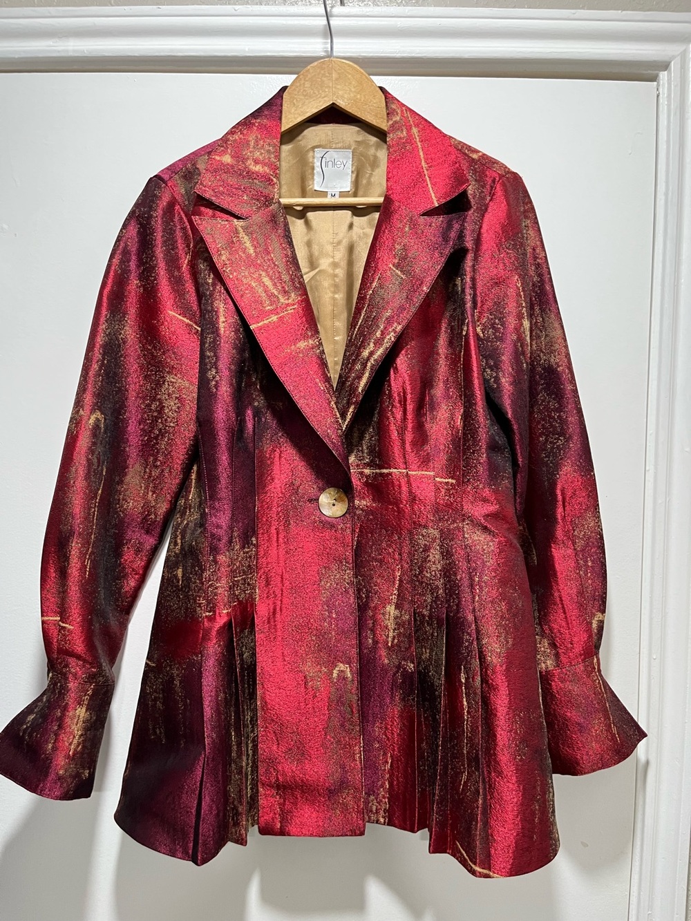 Finley Jacquard Medium Women’s Blazer Jacket Shimmering Pleated Single Button